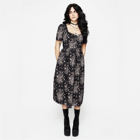 Disturbia Dresses & Skirts - Disturbia Thalia Floral Print Midi Dress